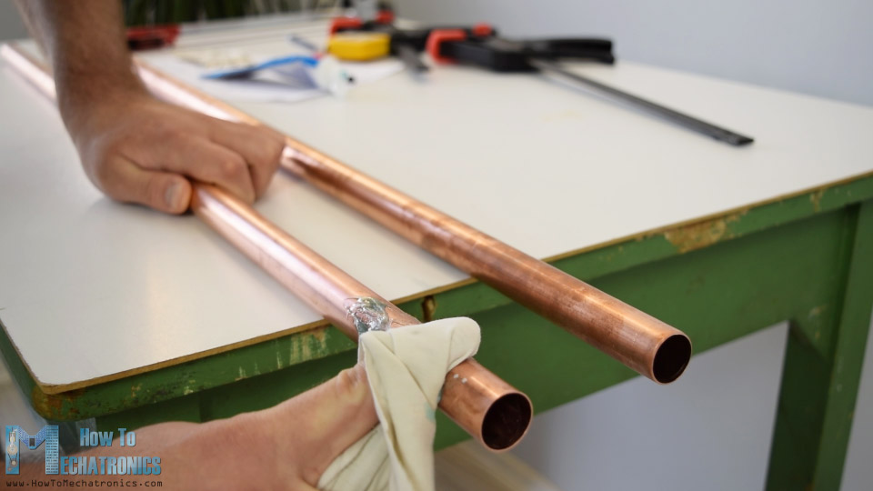 cleaning copper pipes
