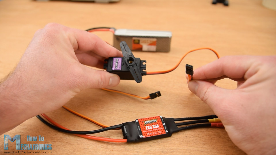 brushless motor and servo - same type of connection