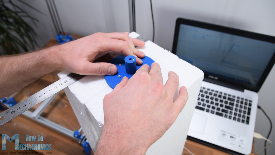 Rotating platform for making 3d shapes