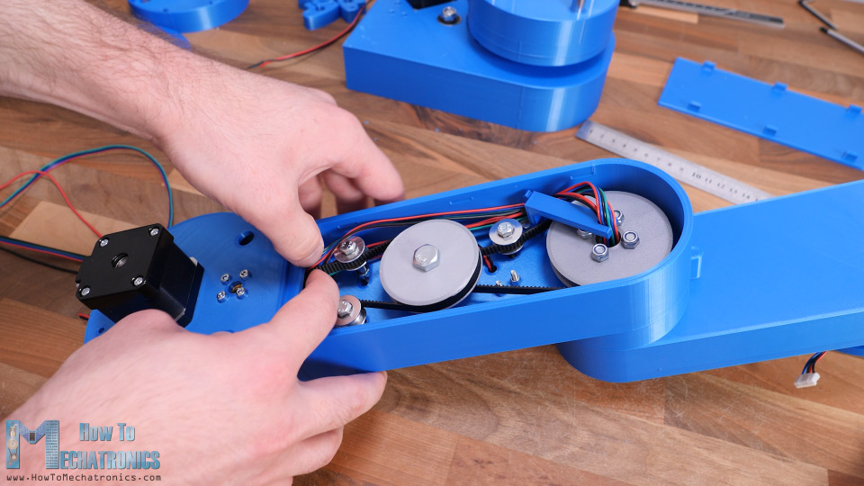 Adding a wire holder on the first arm