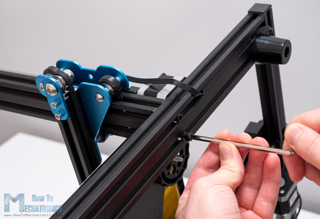 Connecting the upper and base frame of the 3D Printer