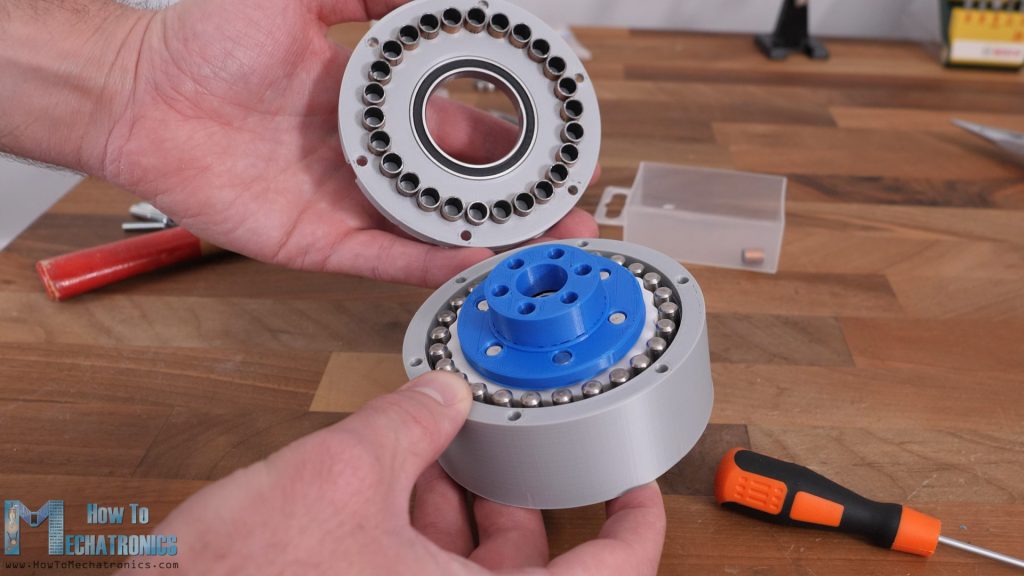 Assembling the cycloidal drive